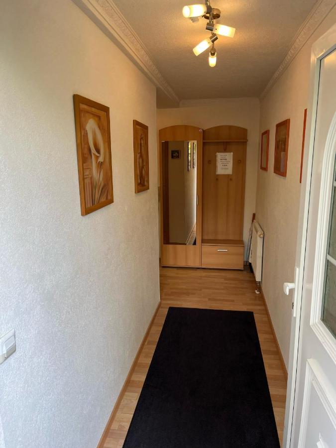 Ruhige Geraeumige Wohnung Пфорцхайм Екстериор снимка
